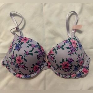 Victoria’s Secret Sexy Tee Smooth Push-up Bra in Lilac Floral. Size 34C